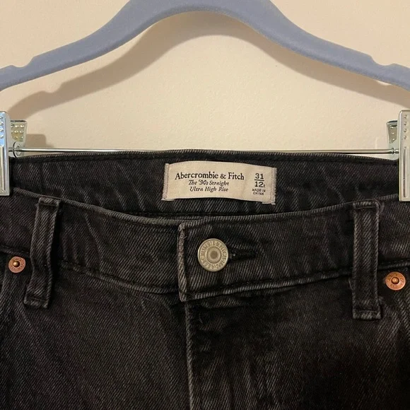 Abercrombie & Fitch 90’s straight ultra high rise jean - Picture 3 of 3